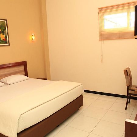 Arya Graha Semarang Hotel Exterior foto