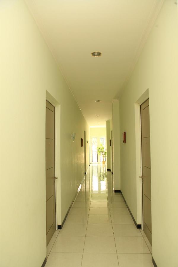 Arya Graha Semarang Hotel Exterior foto