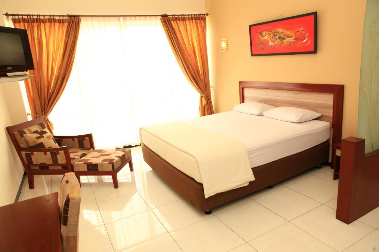Arya Graha Semarang Hotel Exterior foto