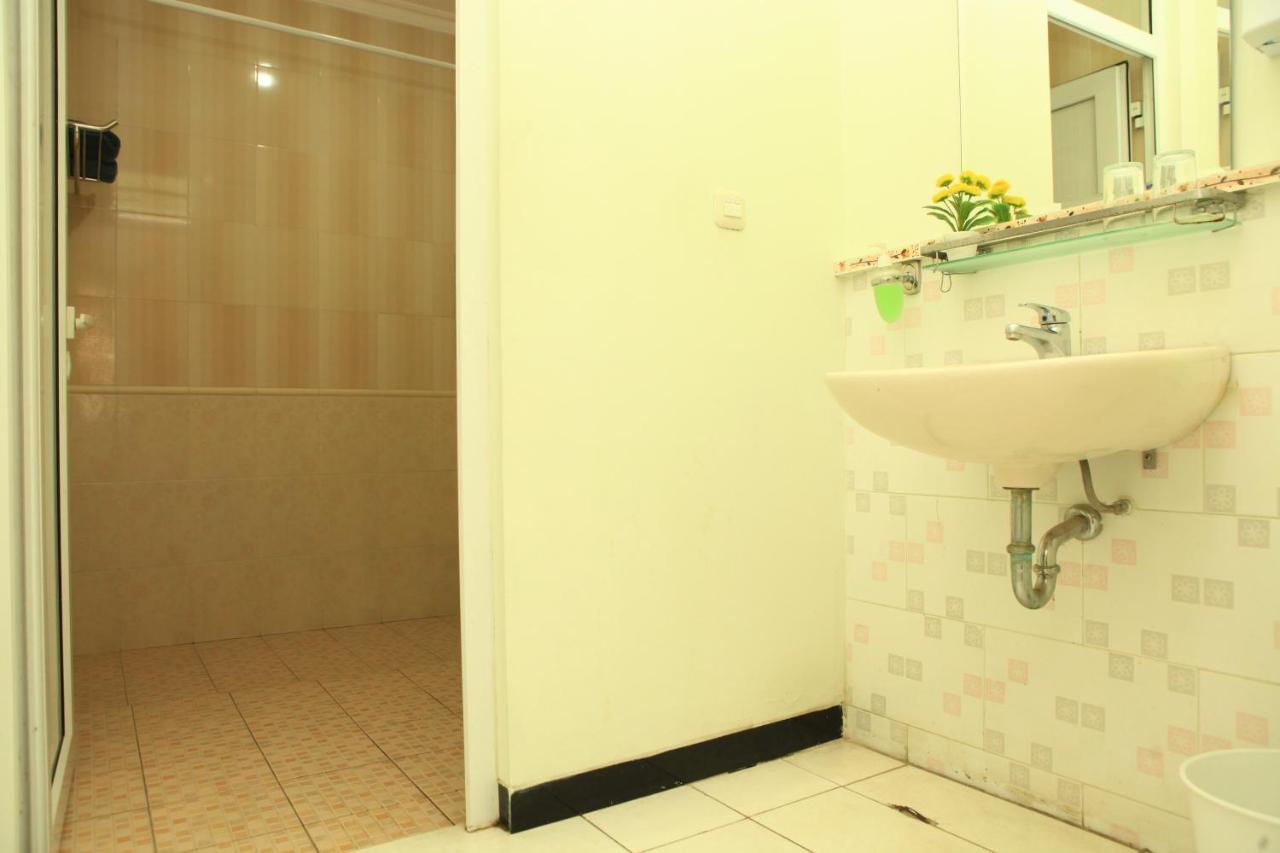 Arya Graha Semarang Hotel Exterior foto