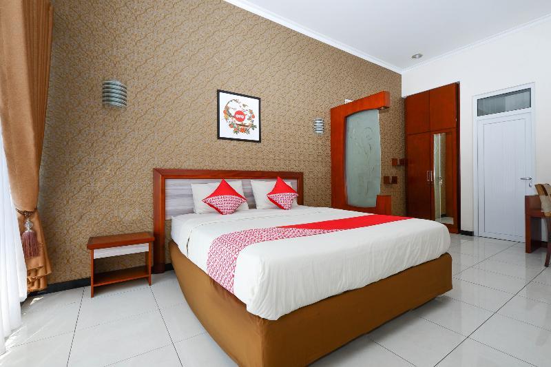 Arya Graha Semarang Hotel Exterior foto