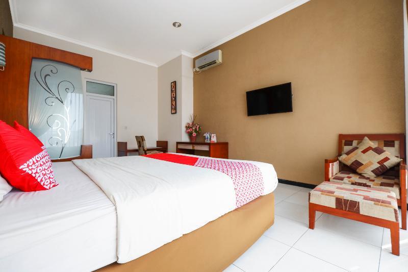 Arya Graha Semarang Hotel Exterior foto