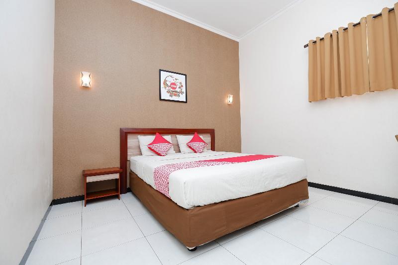 Arya Graha Semarang Hotel Exterior foto