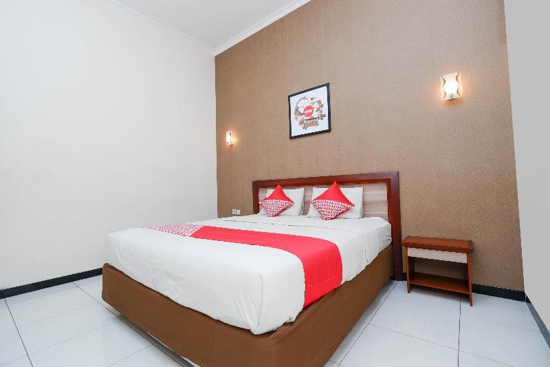 Arya Graha Semarang Hotel Exterior foto