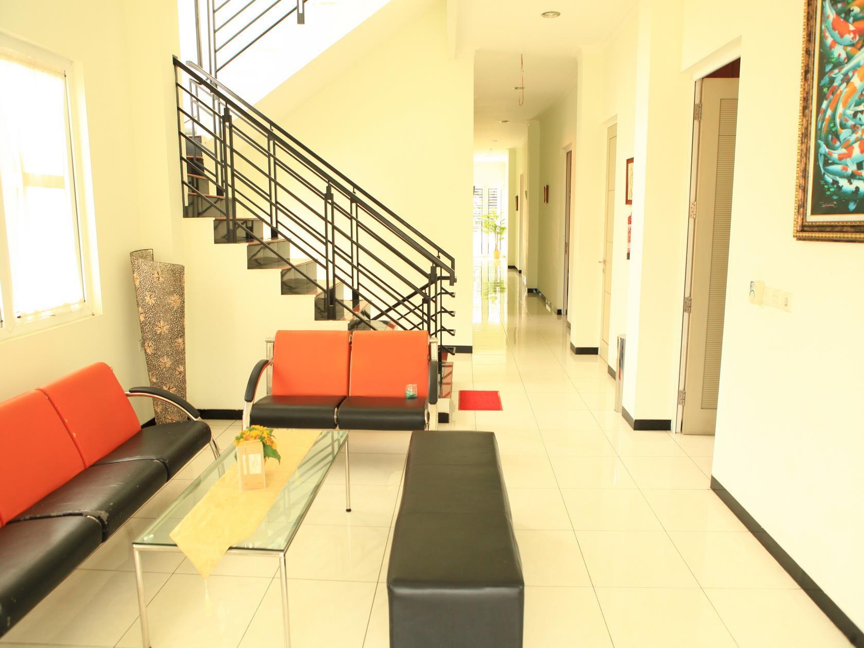 Arya Graha Semarang Hotel Exterior foto