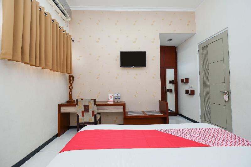 Arya Graha Semarang Hotel Exterior foto